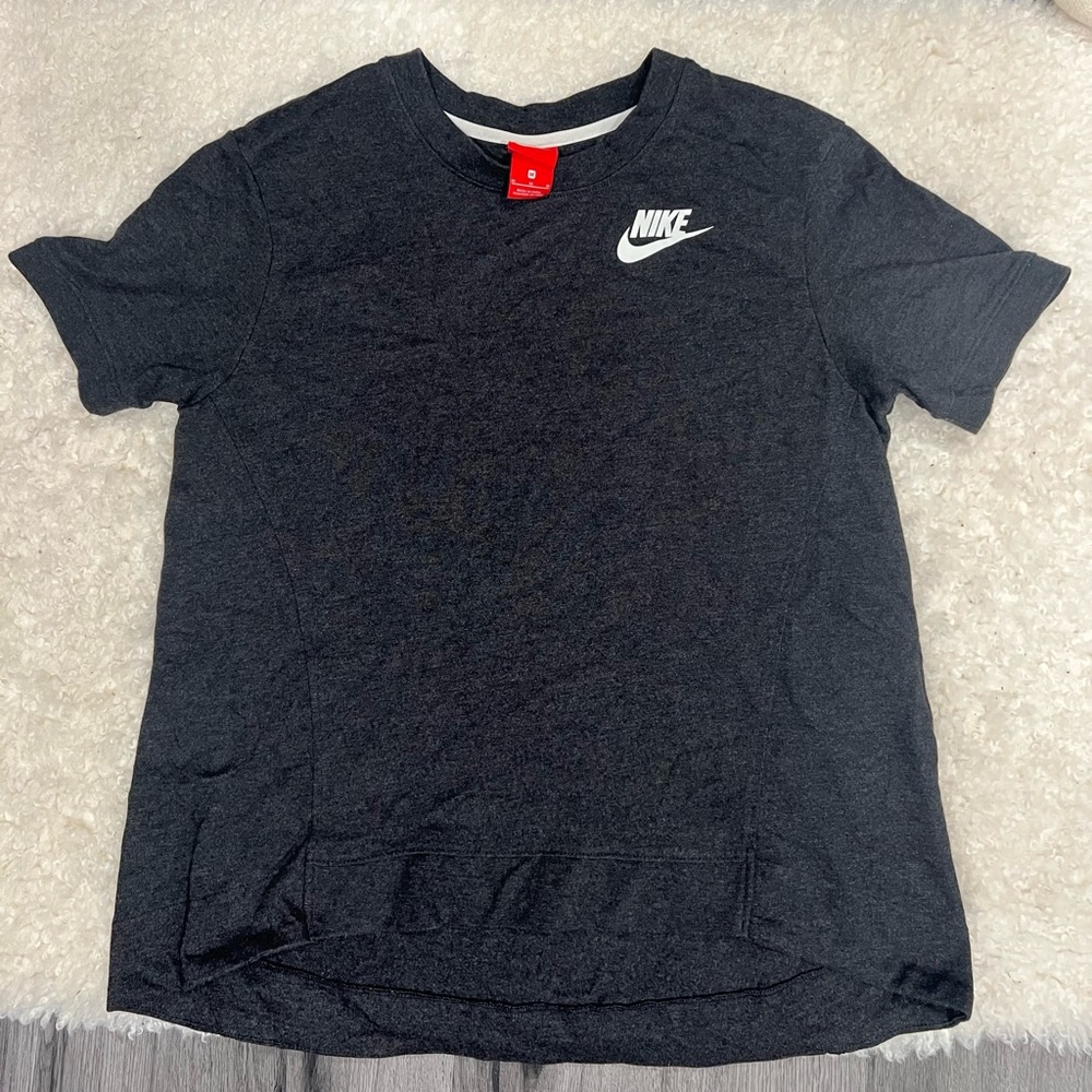 Nike tee